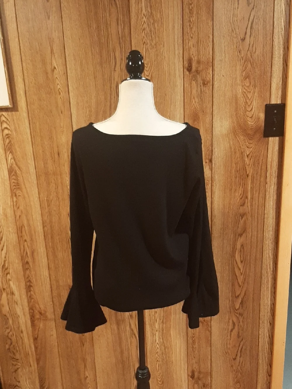 NWOT GAP Long Bell-Sleeve Black Ribbed Top (XL) - Picture 5 of 7